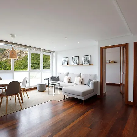 San Sebastian On The Garage * Orio