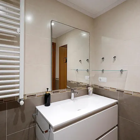 Apartament San Sebastian On The Garage *